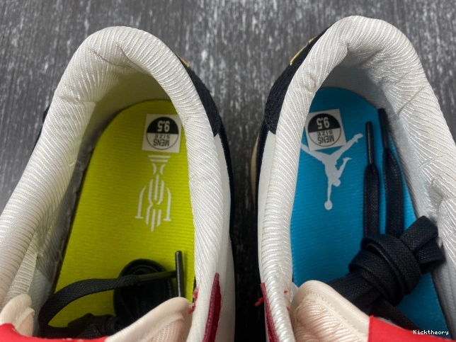 Kicktheory FN0432-100 Low Away Air 1 OG Room x Trophy Jordan 0806